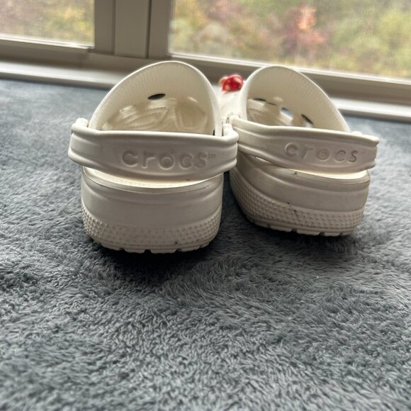 White Crocs w Jibitz Size 6M 8W GUC - Picture 2 of 6